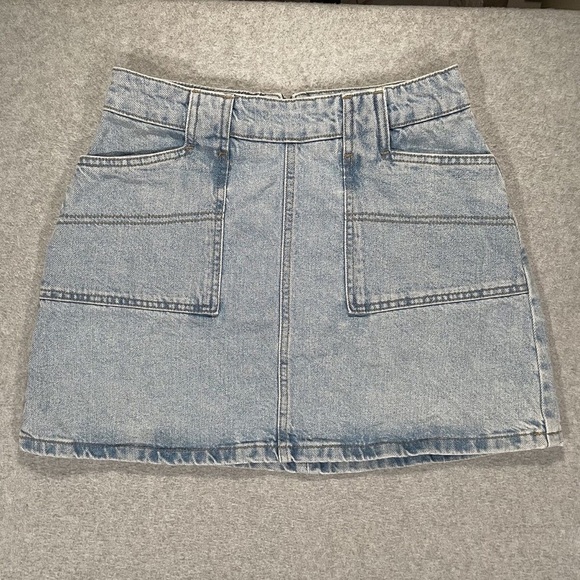 Urban Outfitters BDG Denim Mini Skirt | NEW/NWOT!! 💙💎 - Picture 1 of 4